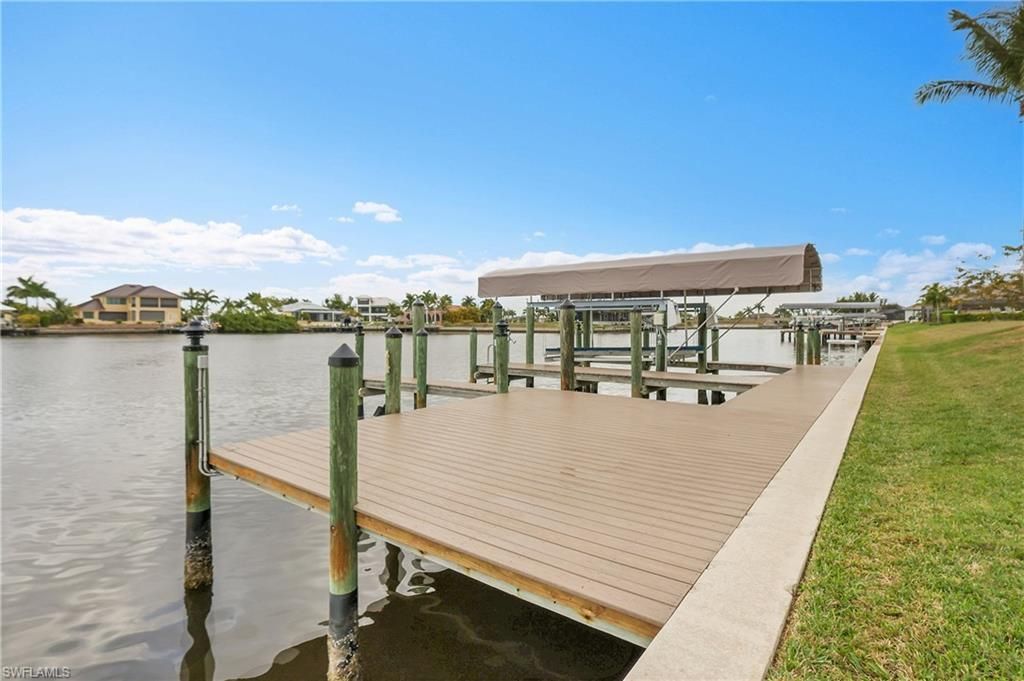 879 W Cape Estates Cir, Cape Coral, FL 33993 Photo