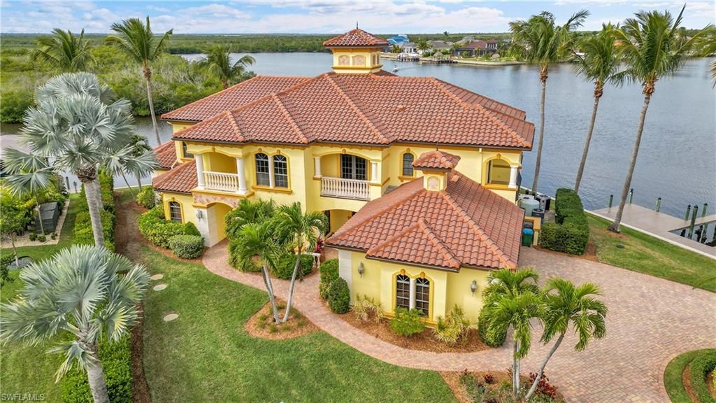 879 W Cape Estates Cir, Cape Coral, FL 33993 Photo