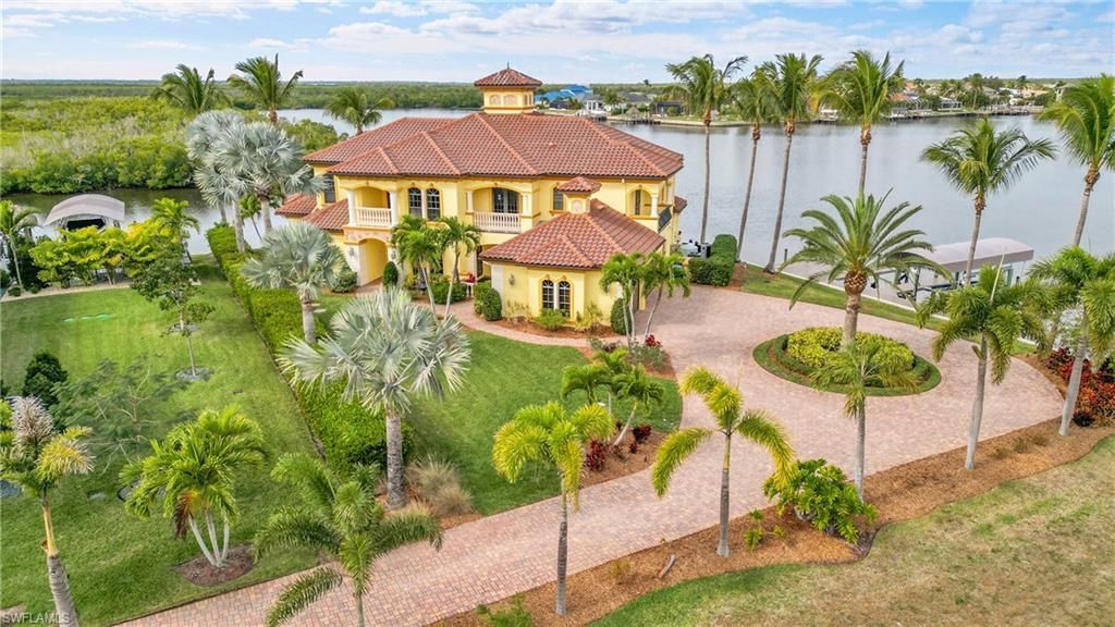 879 W Cape Estates Cir, Cape Coral, FL 33993 Photo