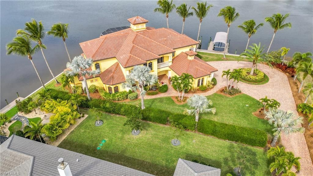 879 W Cape Estates Cir, Cape Coral, FL 33993 Photo