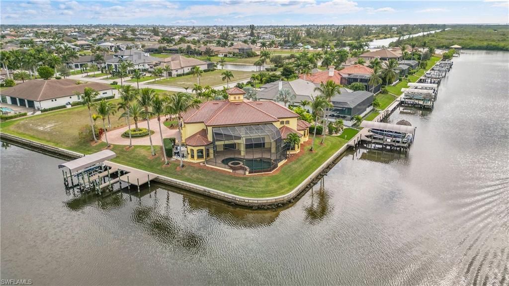 879 W Cape Estates Cir, Cape Coral, FL 33993 Photo