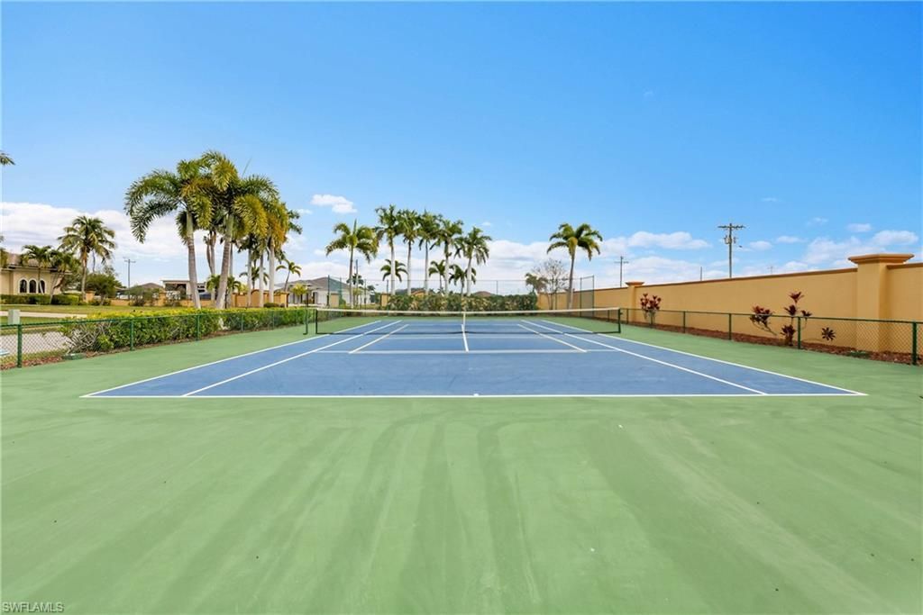 879 W Cape Estates Cir, Cape Coral, FL 33993 Photo