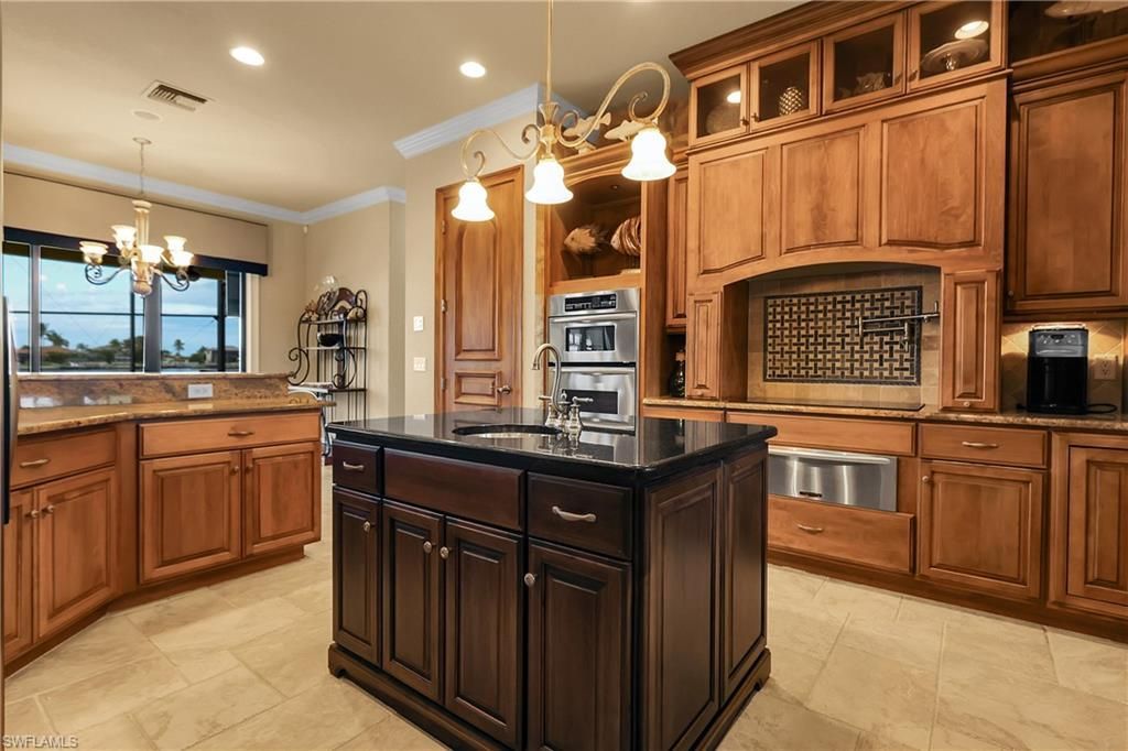 879 W Cape Estates Cir, Cape Coral, FL 33993 Photo