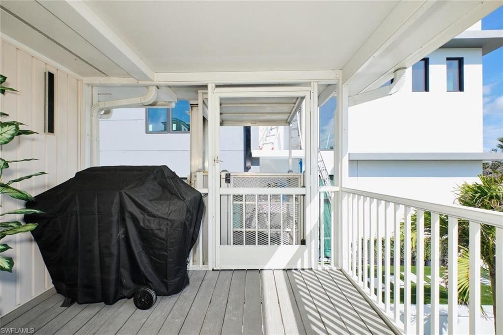 789 San Carlos Dr, Fort Myers Beach, FL 33931 Photo