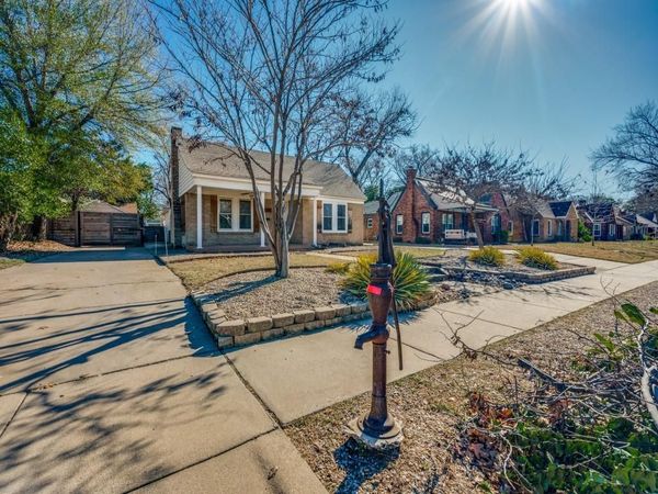 1122 Bonnie Brae Avenue, Fort Worth, TX 76111