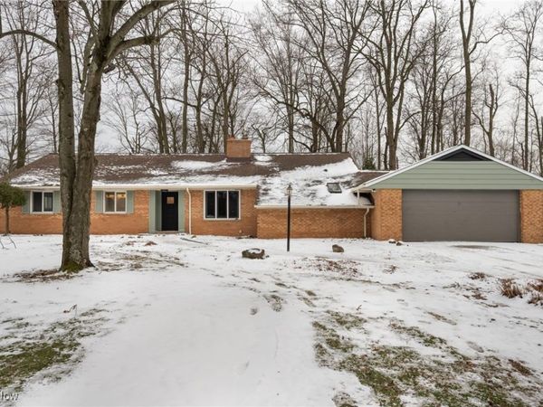 24270 Hermitage Road, Shaker Heights, OH 44122