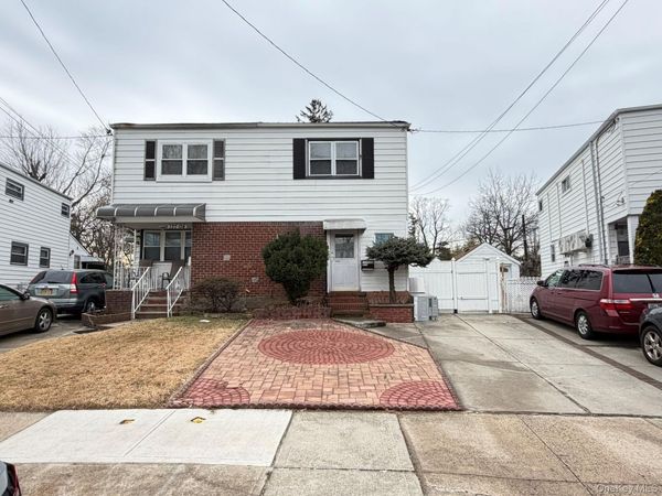 137-02 64th Road , Flushing, NY 11367