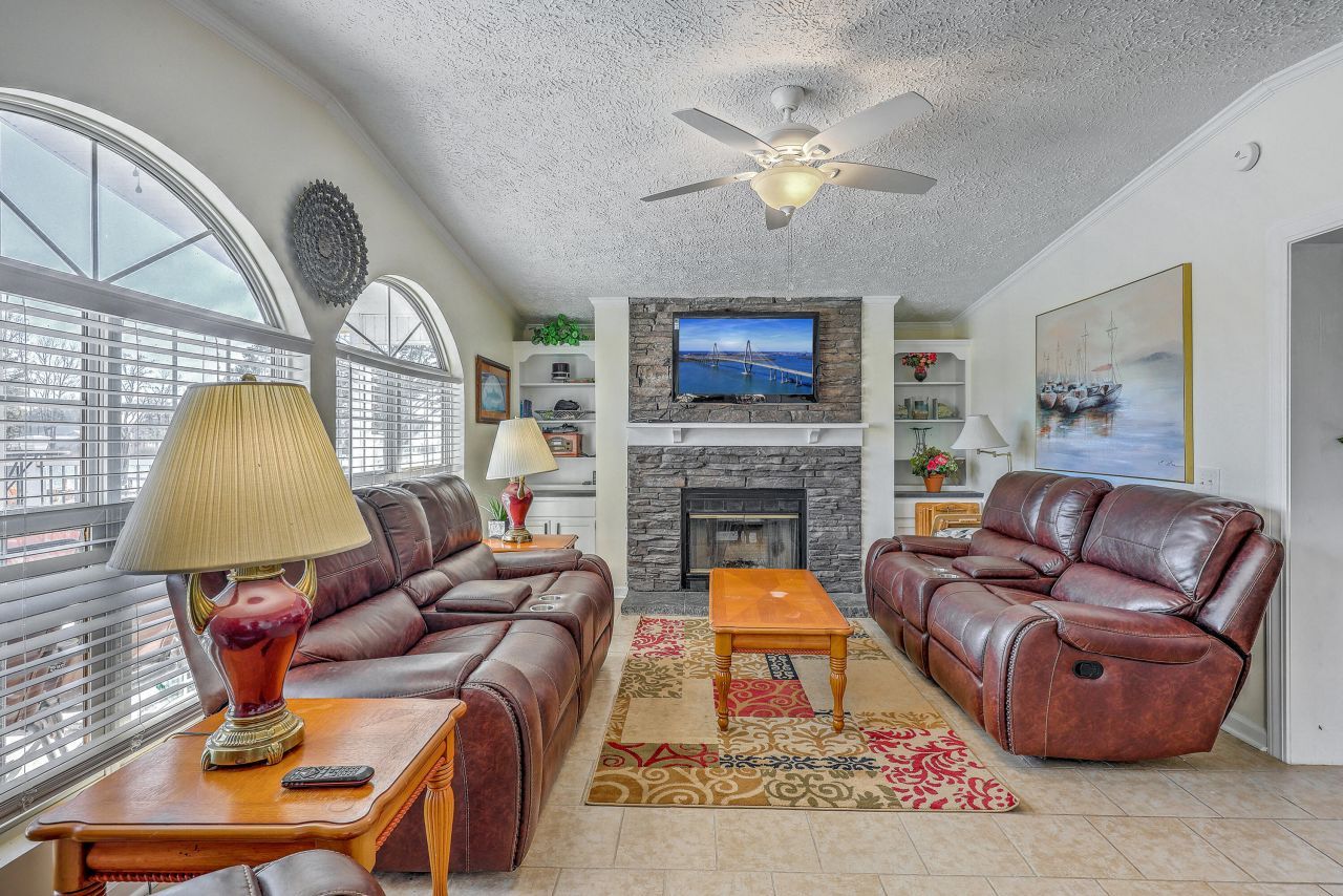 1009 Lion Heart Lane Photo 14