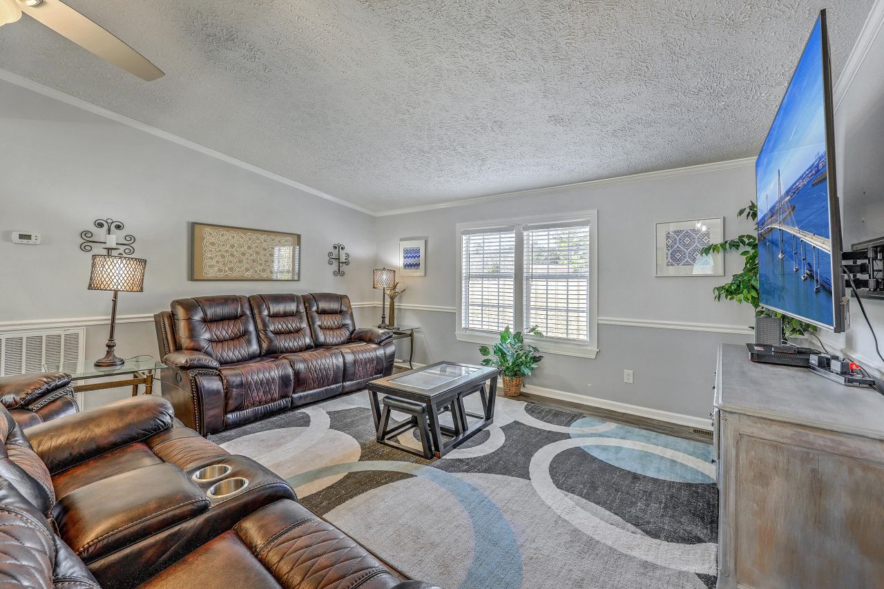 1009 Lion Heart Lane Photo 19