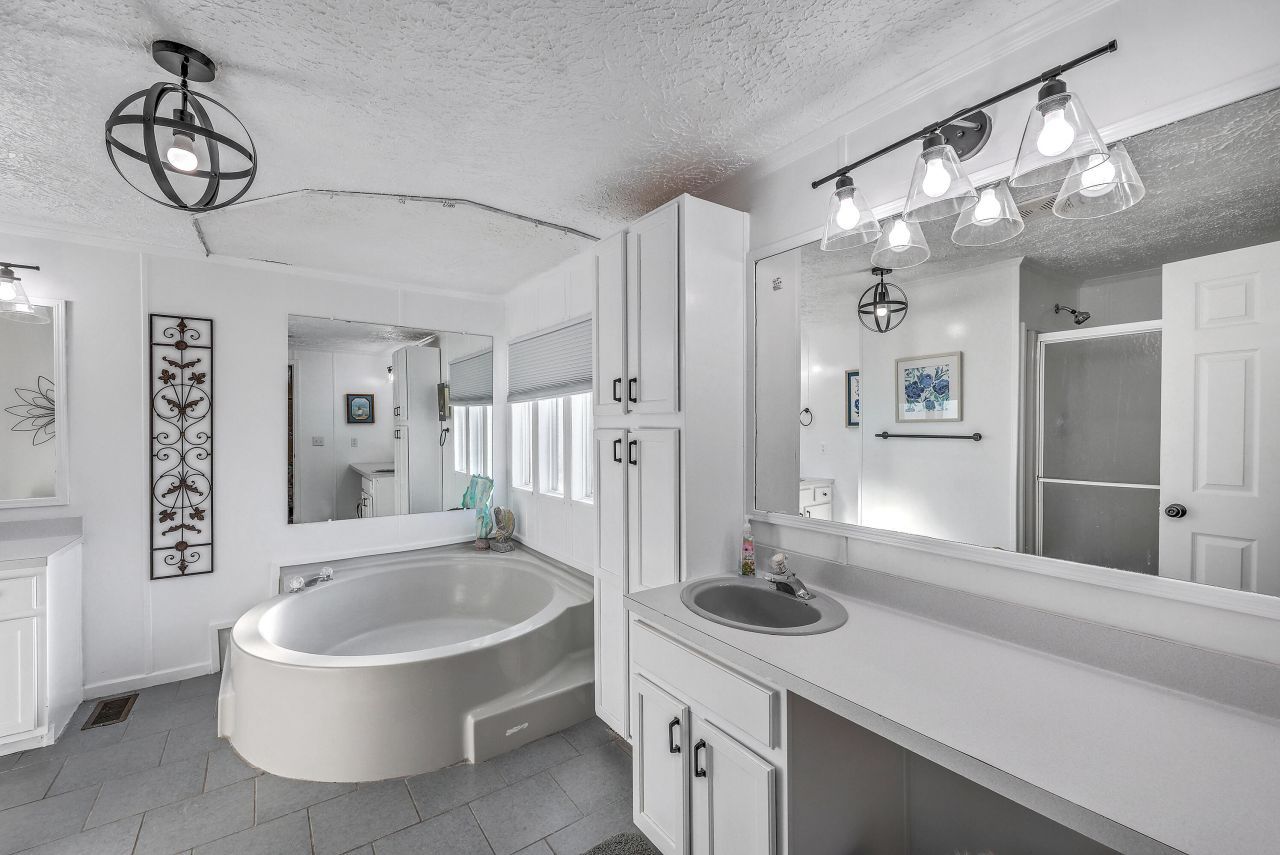 1009 Lion Heart Lane Photo 23