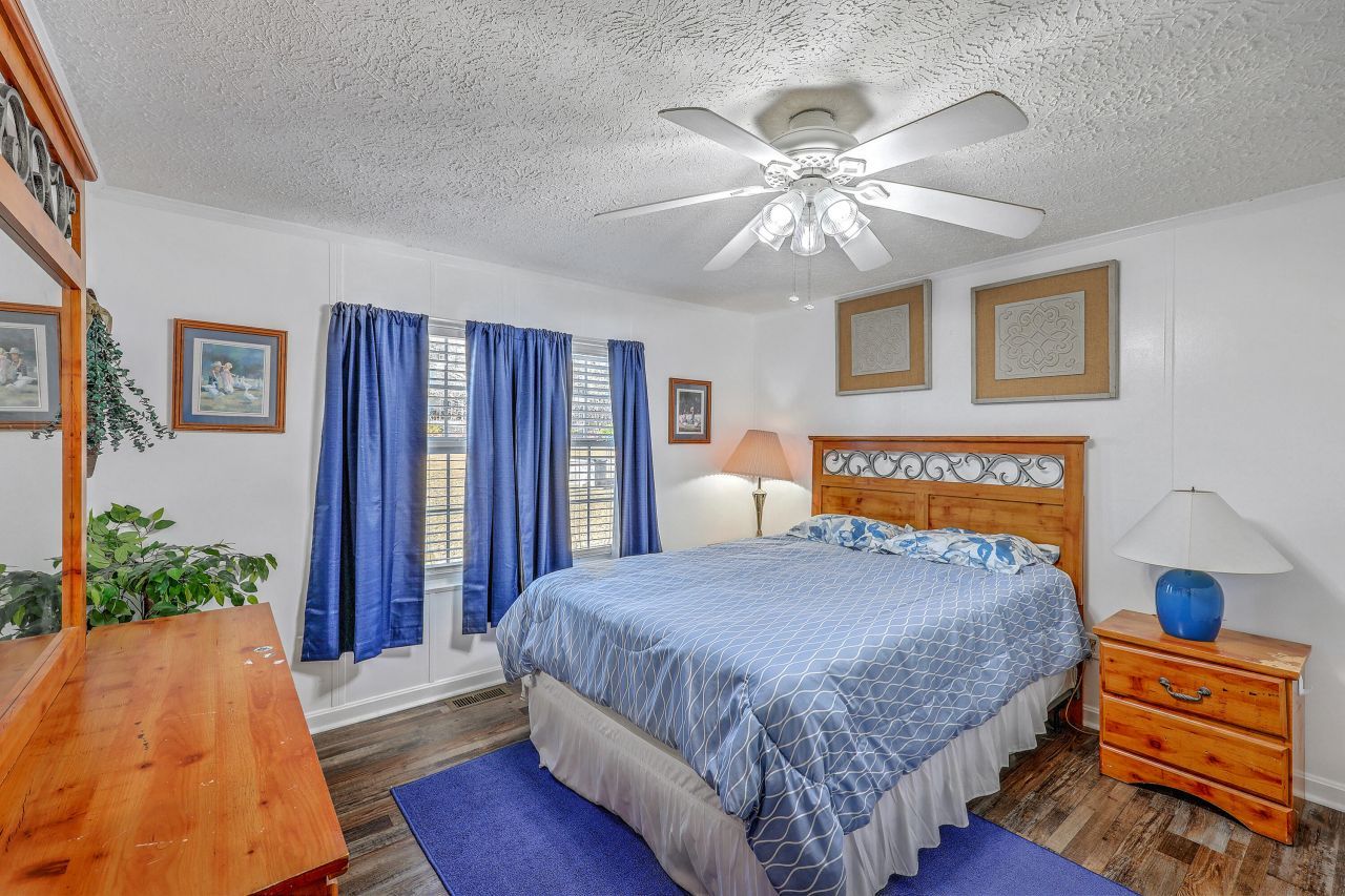 1009 Lion Heart Lane Photo 28