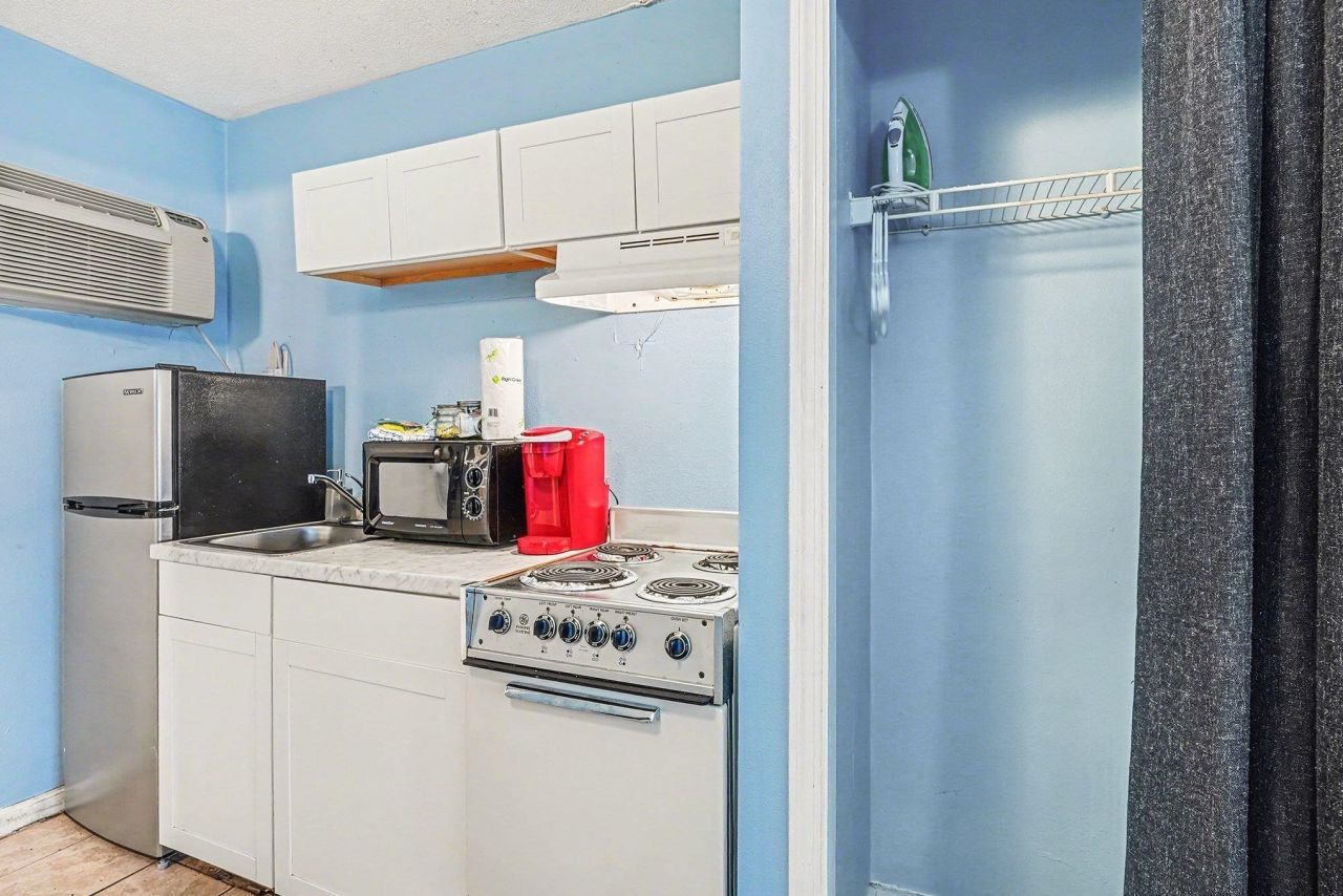 1600 S Ocean Blvd. Photo 12