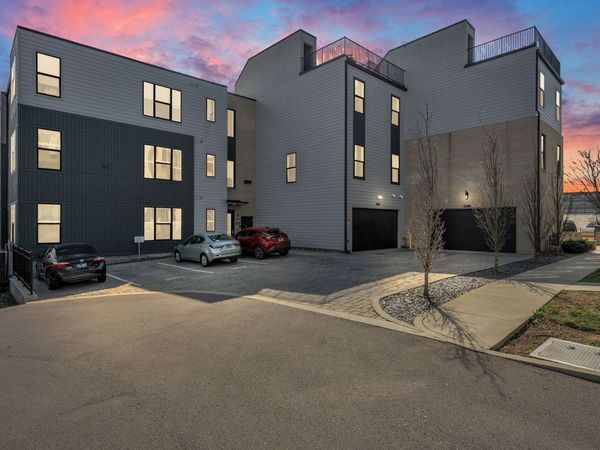 519 27th Ave N, Unit 101, Nashville, TN 37209