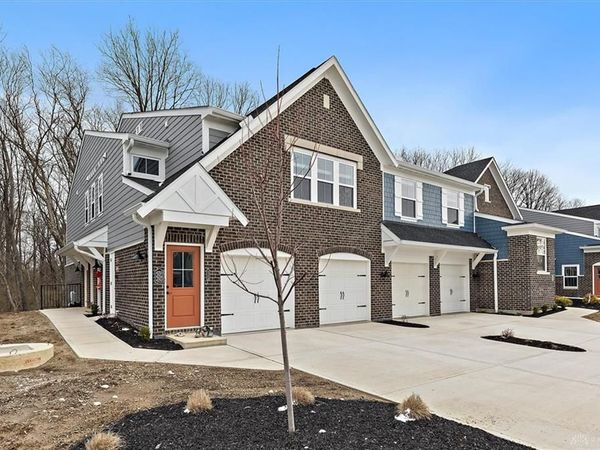 4252 Apple Branch Drive, Unit 55-201, Sugarcreek Township, OH 45459