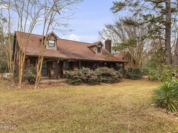 103 Wickstead Drive, Clinton, MS 39056