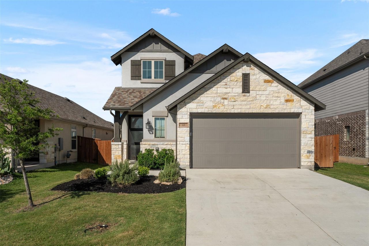 121 Rangel Dr, Liberty Hill, TX 78642 Main Photo