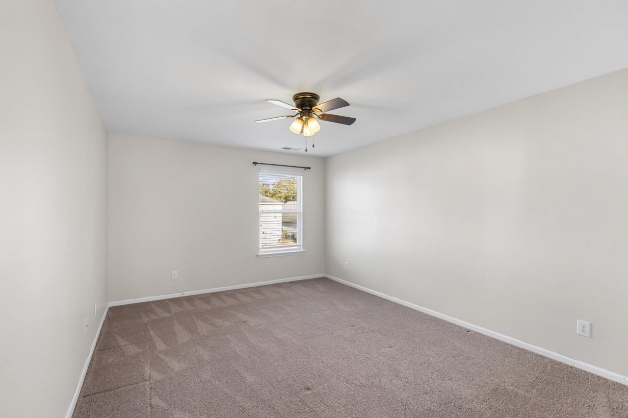 3594 Franklin Tower Drive Photo 17