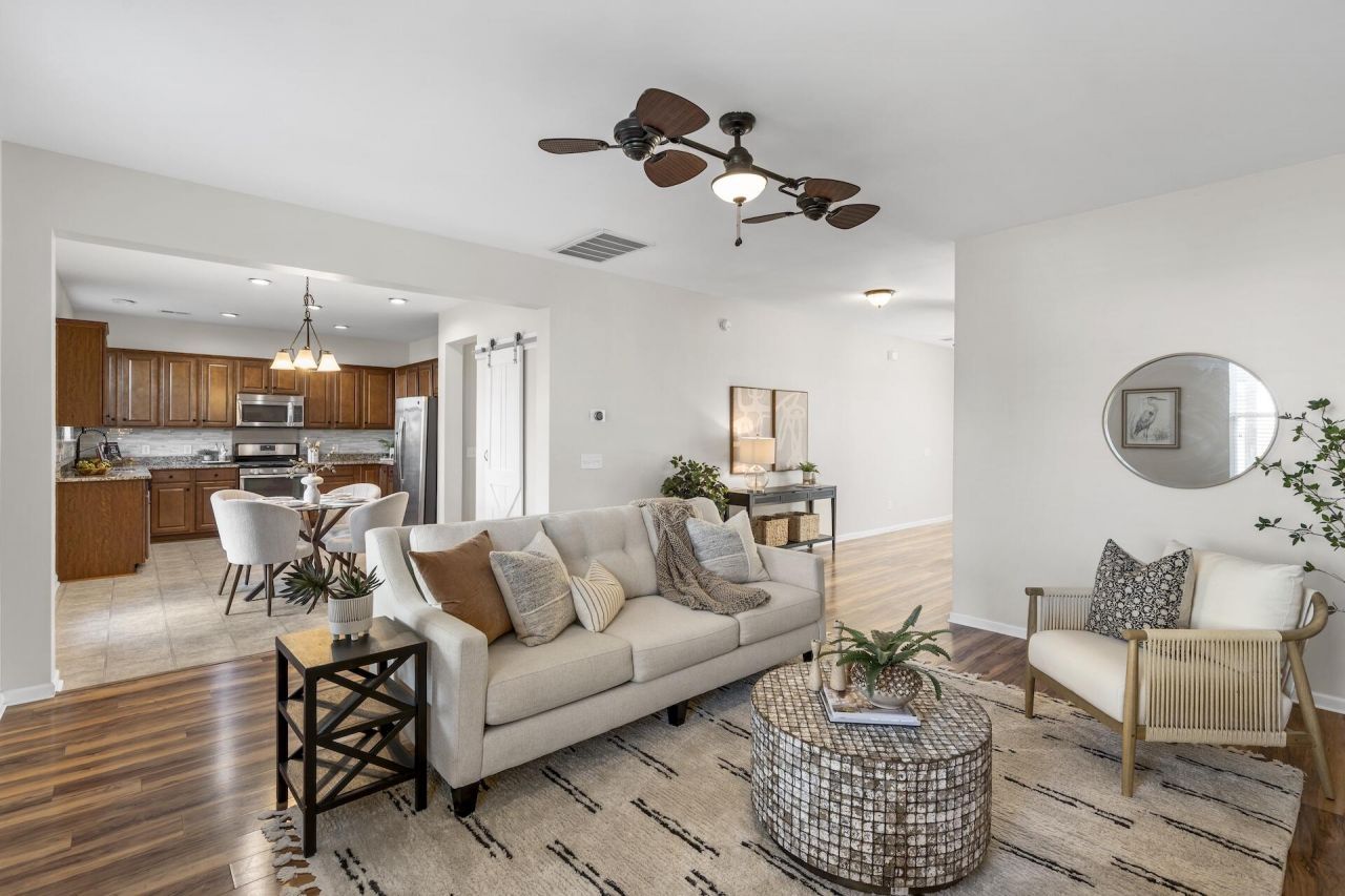 3594 Franklin Tower Drive Photo 5