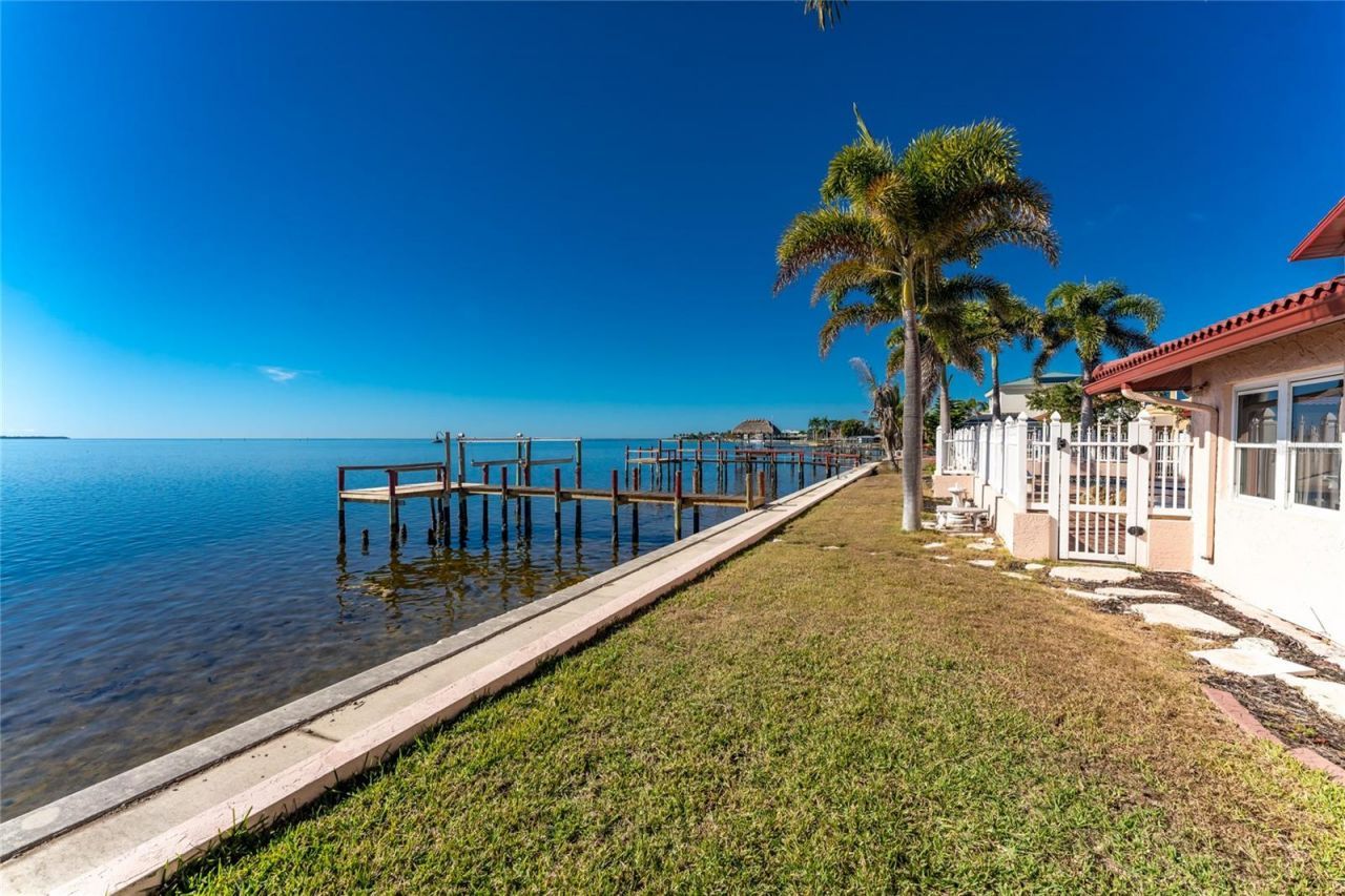 341 Severin Road Se, Port Charlotte, FL 33952 Photo