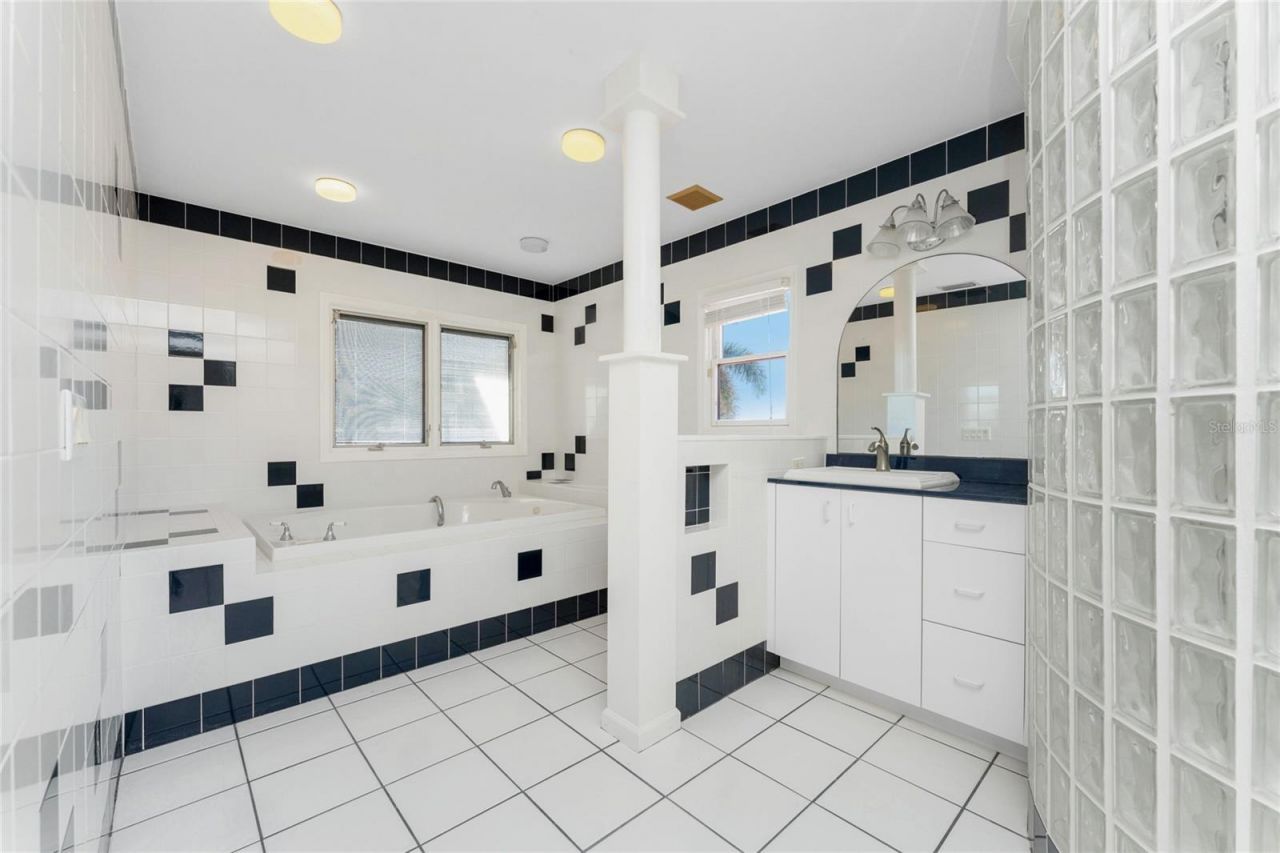 341 Severin Road Se, Port Charlotte, FL 33952 Photo