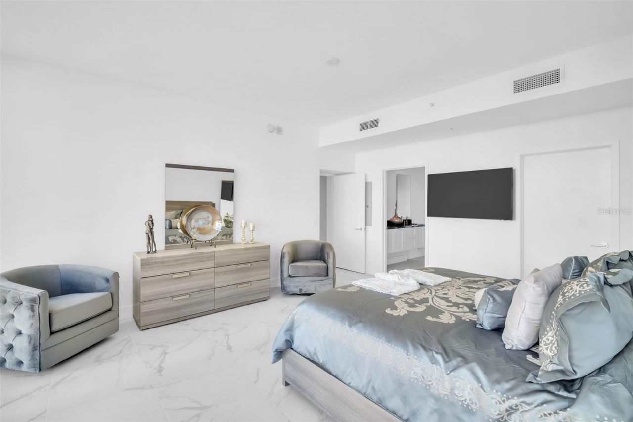 175 1st Street S, Unit 1008, Saint Petersburg, FL 33701 Photo