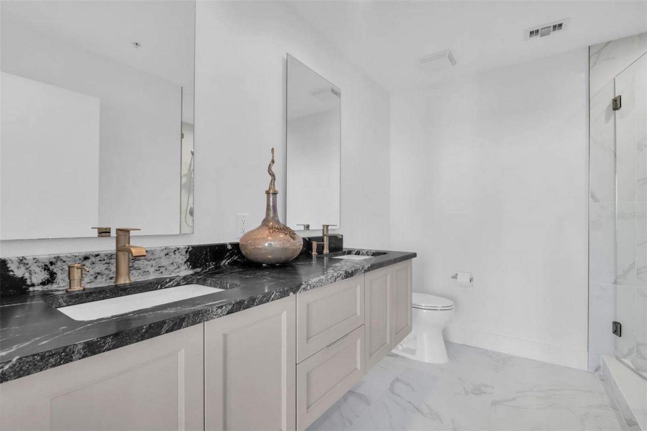 175 1st Street S, Unit 1008, Saint Petersburg, FL 33701 Photo