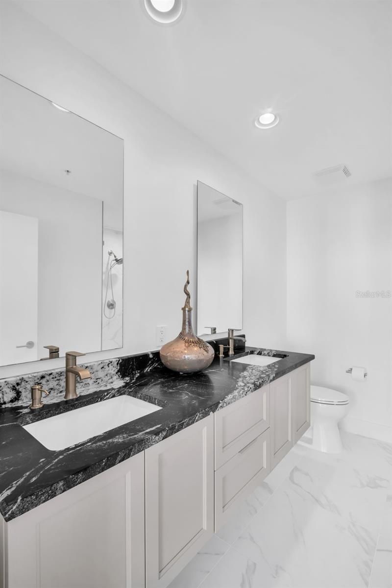 175 1st Street S, Unit 1008, Saint Petersburg, FL 33701 Photo