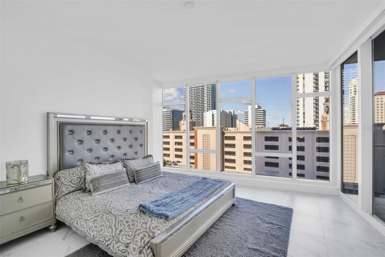 175 1st Street S, Unit 1008, Saint Petersburg, FL 33701 Photo