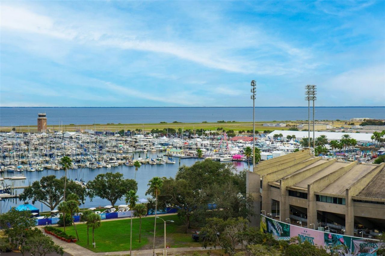 175 1st Street S, Unit 1008, Saint Petersburg, FL 33701 Photo