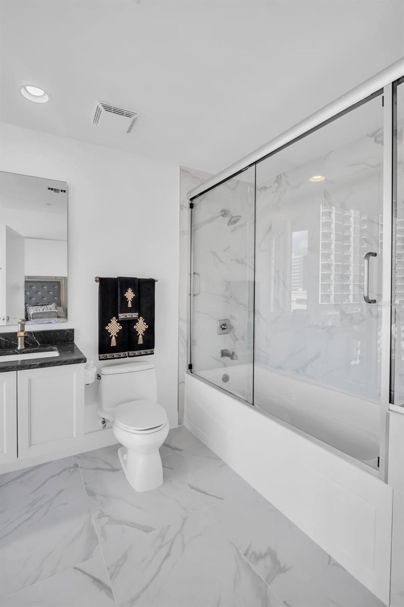 175 1st Street S, Unit 1008, Saint Petersburg, FL 33701 Photo