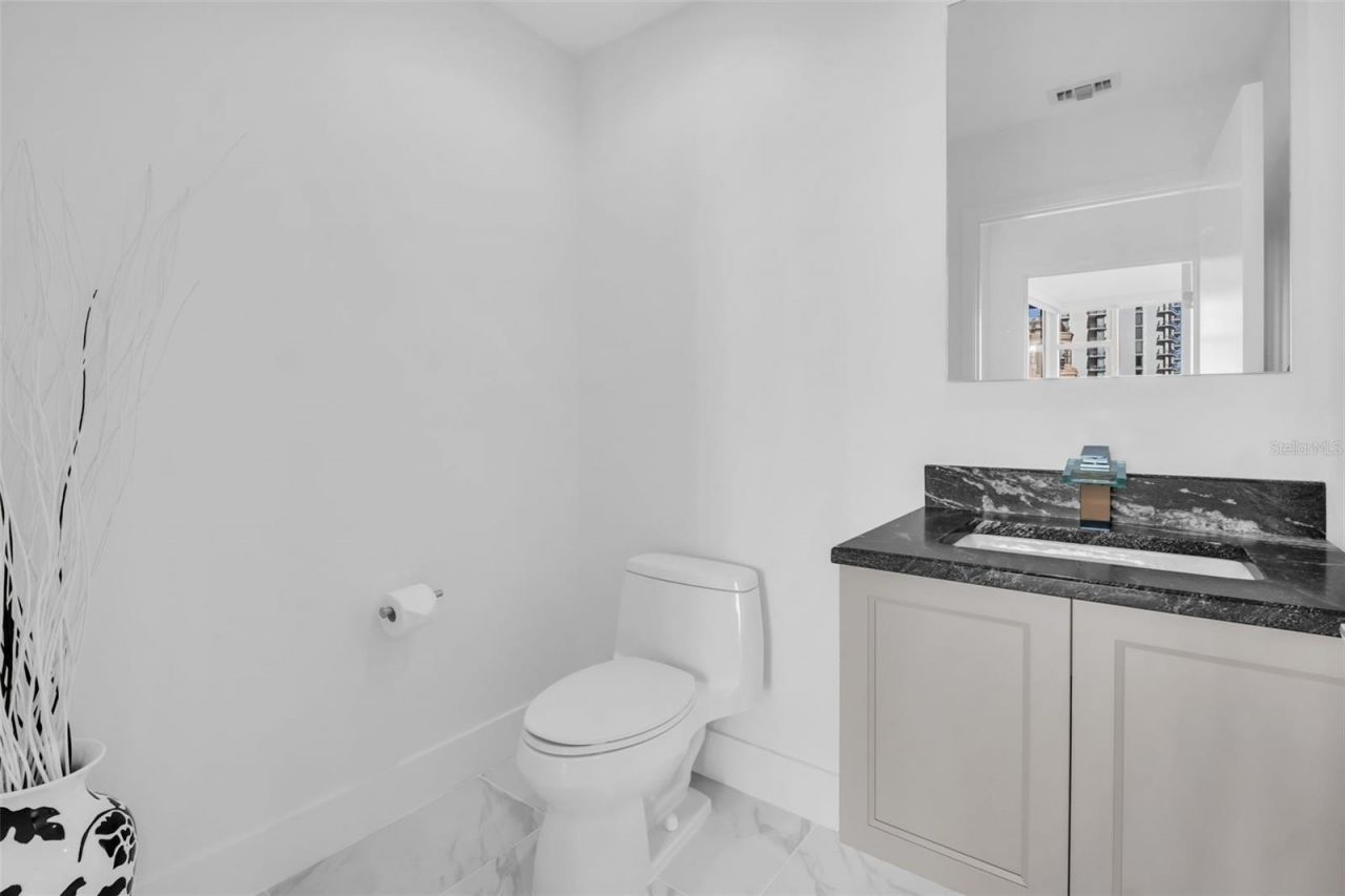 175 1st Street S, Unit 1008, Saint Petersburg, FL 33701 Photo