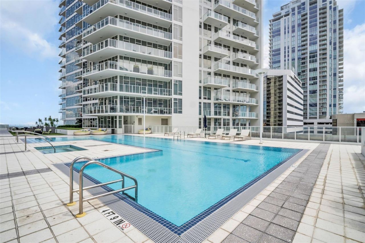 175 1st Street S, Unit 1008, Saint Petersburg, FL 33701 Photo