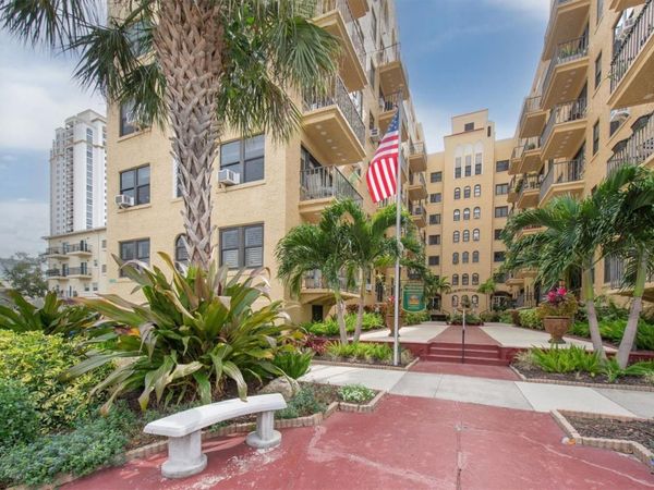 130 4TH AVENUE N, Unit 201, ST PETERSBURG, FL 33701