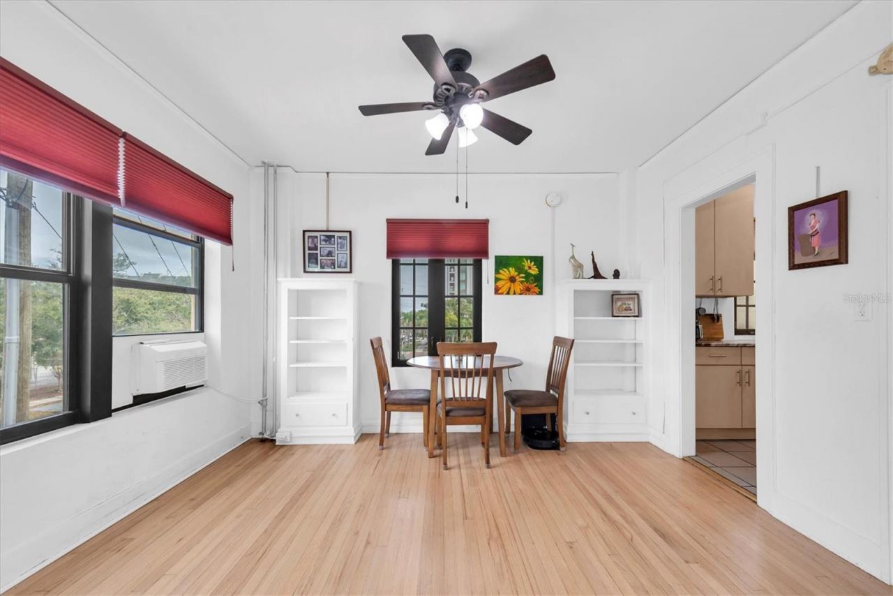 130 4th Avenue N, Unit 201, Saint Petersburg, FL 33701 Photo