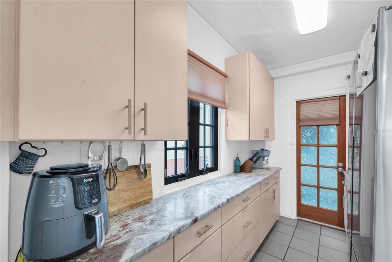 130 4th Avenue N, Unit 201, Saint Petersburg, FL 33701 Photo