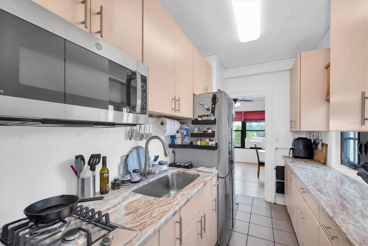 130 4th Avenue N, Unit 201, Saint Petersburg, FL 33701 Photo