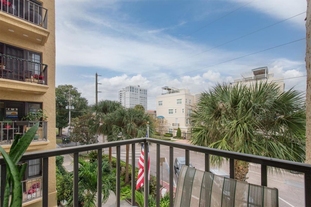 130 4th Avenue N, Unit 201, Saint Petersburg, FL 33701 Photo