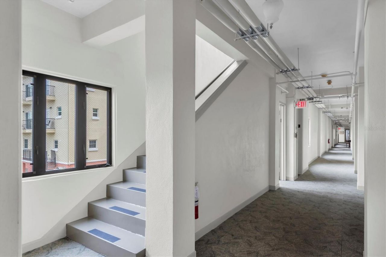 130 4th Avenue N, Unit 201, Saint Petersburg, FL 33701 Photo