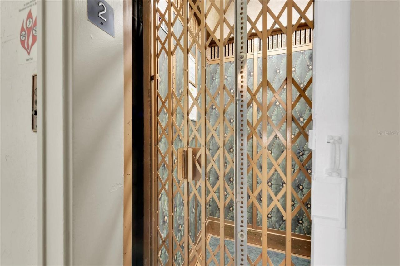 130 4th Avenue N, Unit 201, Saint Petersburg, FL 33701 Photo