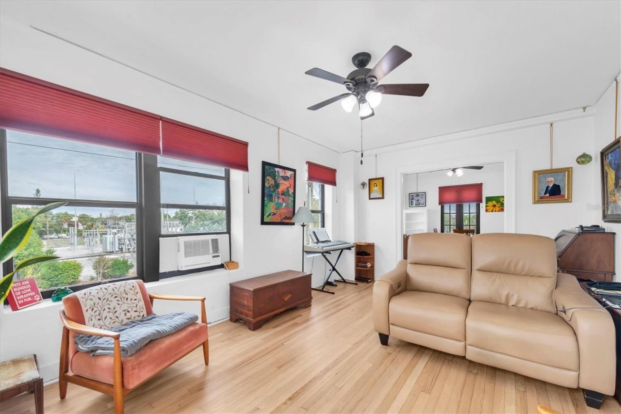 130 4th Avenue N, Unit 201, Saint Petersburg, FL 33701 Photo