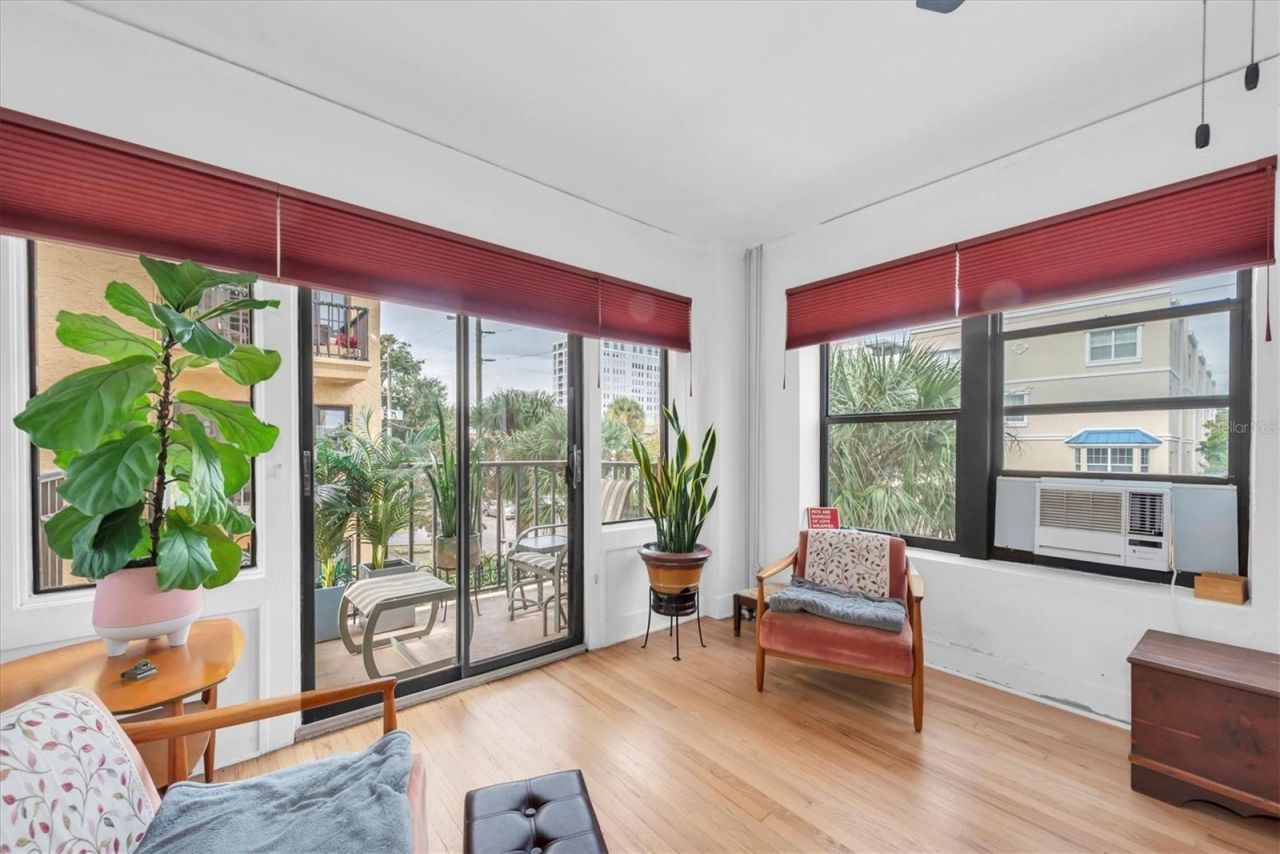 130 4th Avenue N, Unit 201, Saint Petersburg, FL 33701 Photo