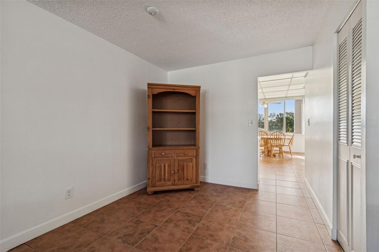 4885 1st Street Ne, Unit 203, Saint Petersburg, FL 33703 Photo