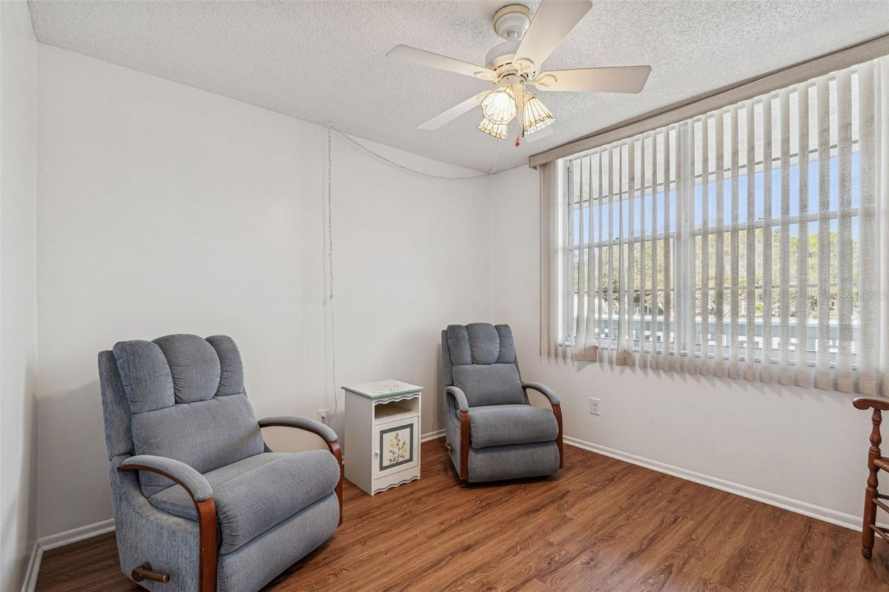 4885 1st Street Ne, Unit 203, Saint Petersburg, FL 33703 Photo