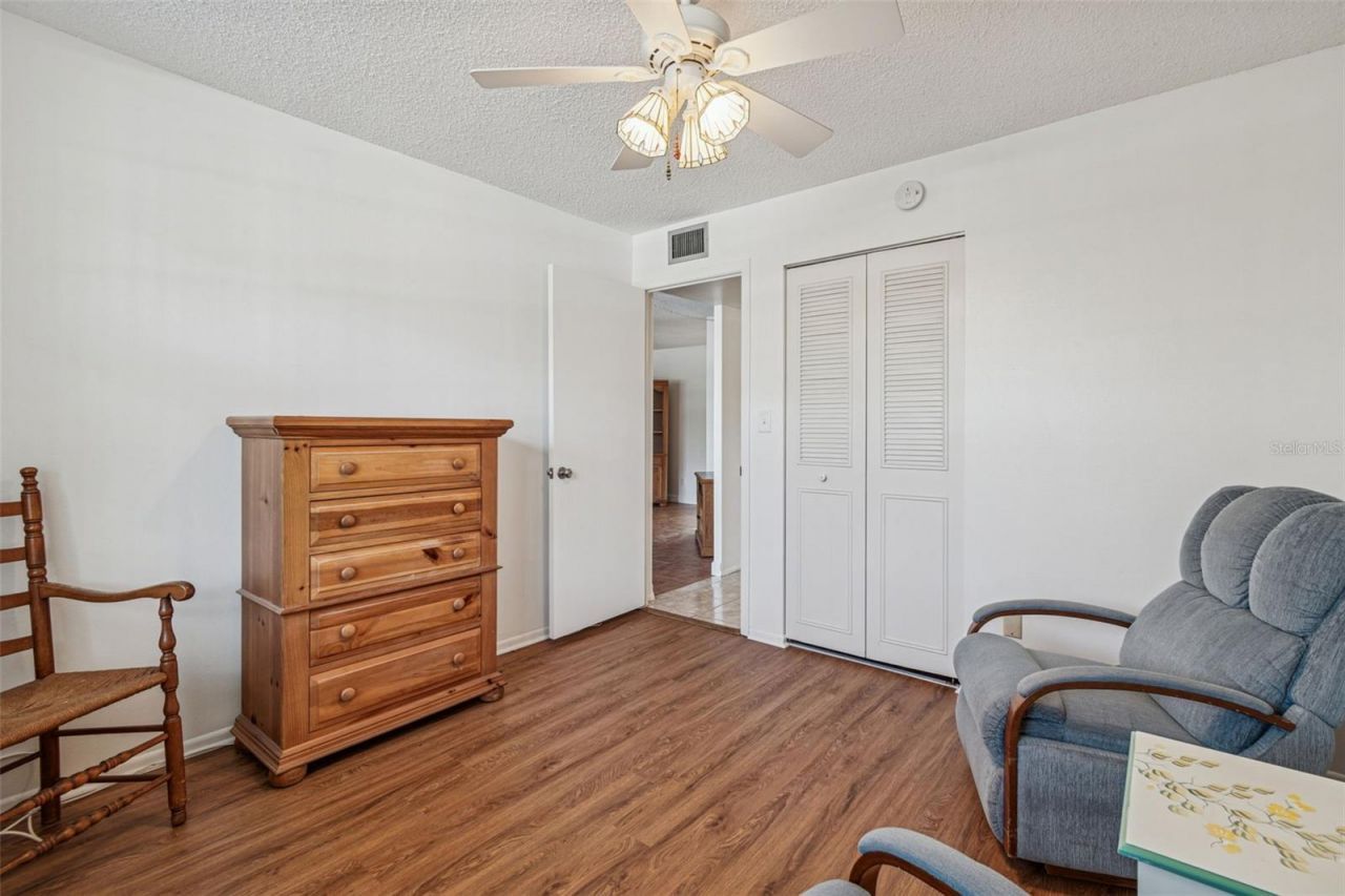 4885 1st Street Ne, Unit 203, Saint Petersburg, FL 33703 Photo