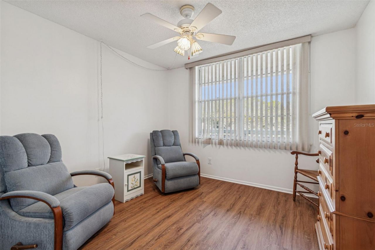 4885 1st Street Ne, Unit 203, Saint Petersburg, FL 33703 Photo
