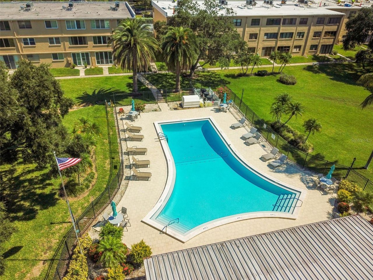 4885 1st Street Ne, Unit 203, Saint Petersburg, FL 33703 Photo