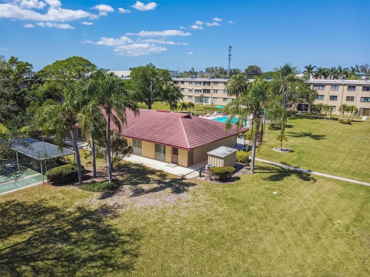 4885 1st Street Ne, Unit 203, Saint Petersburg, FL 33703 Photo