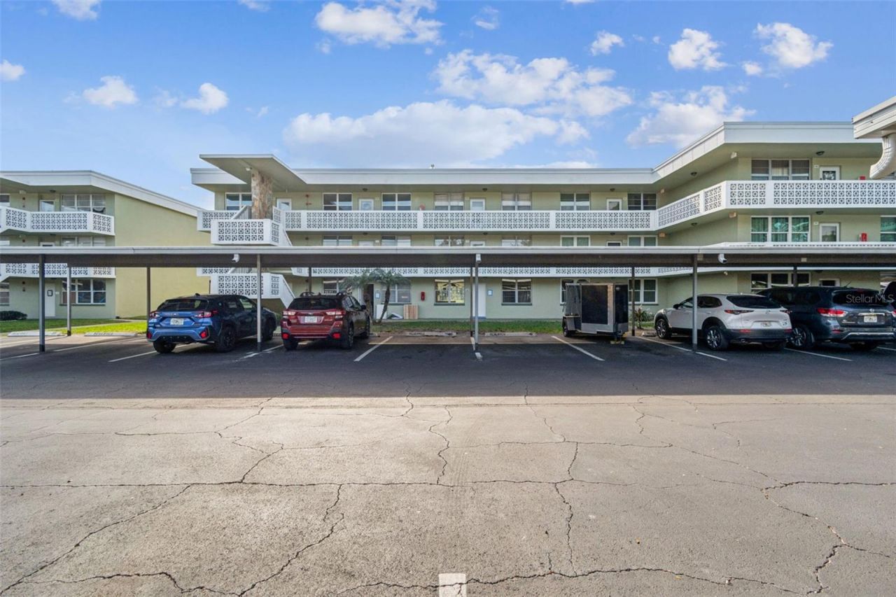4885 1st Street Ne, Unit 203, Saint Petersburg, FL 33703 Photo