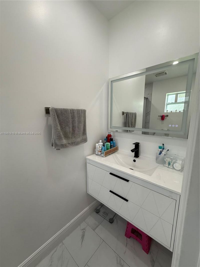 3521 NW 171st Ter , Miami Gardens, FL 33056 Photo