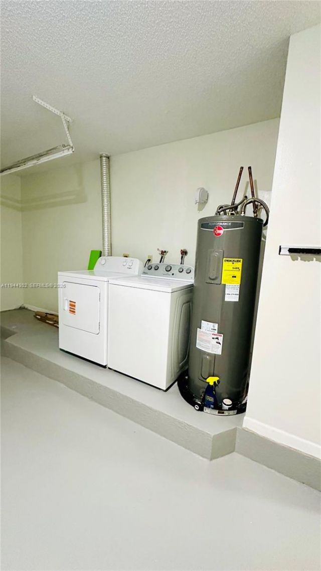 528 SW 166th Ter, Weston, FL 33326 Photo